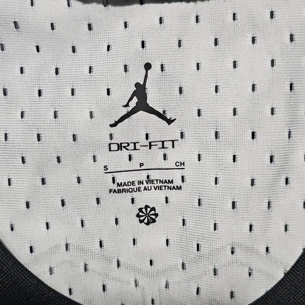 Jordan mesh basketball